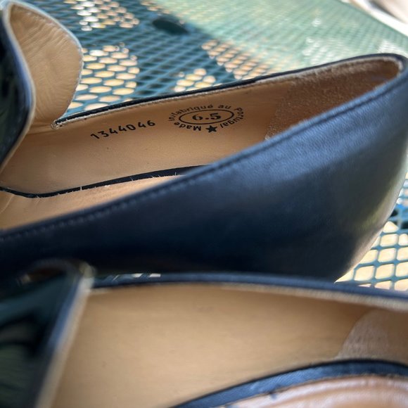 John Fluevog Gilda heels - matte white, patent black - size 6.5 made in Portugal - Picture 7 of 9